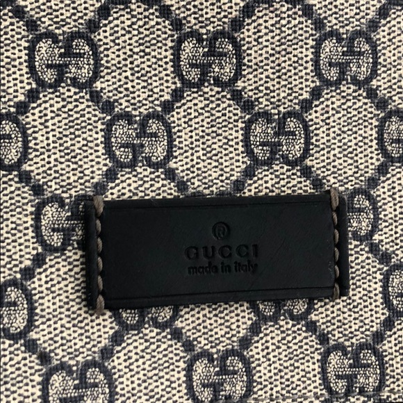 Gucci diaper bag - Picture 2 of 4